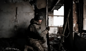 俄罗斯拿下红军城，乌克兰士兵功不可没，泽连斯基害怕的结果来了